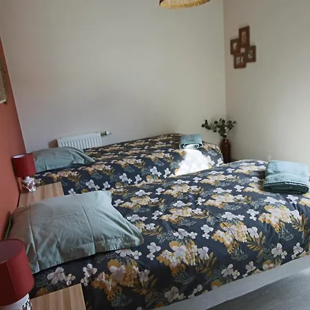 T3 75 M2 3 Chambres, Balcon, Aix Les Bains *